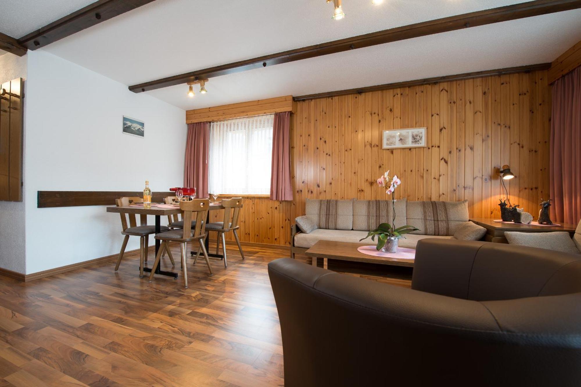 Haus Alba Apartment Саас-Алмагел Стая снимка