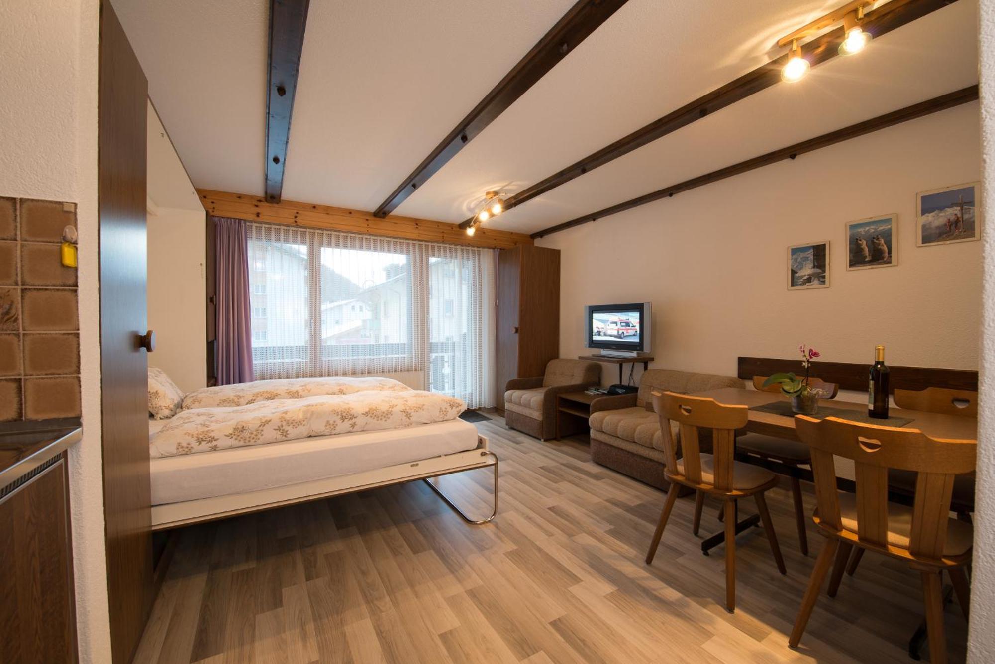 Haus Alba Apartment Саас-Алмагел Стая снимка