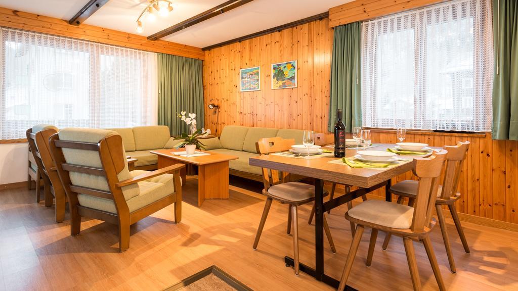 Haus Alba Apartment Саас-Алмагел Стая снимка